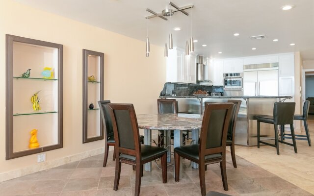 Beachfront Malibu Paradise Home Home