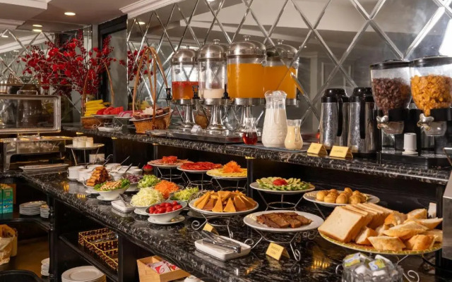 Amara Hanoi Hotel