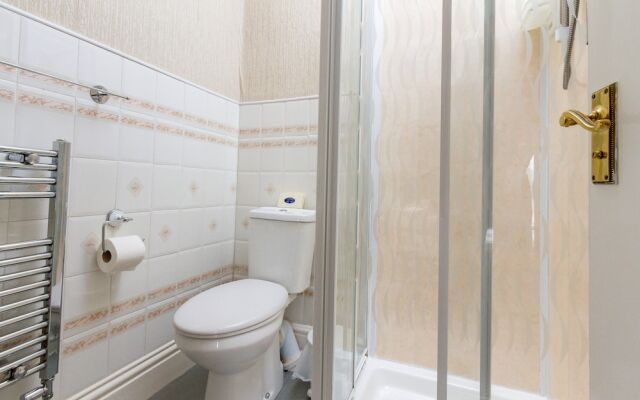 The Beechcliffe Hotel - Over 35's Only