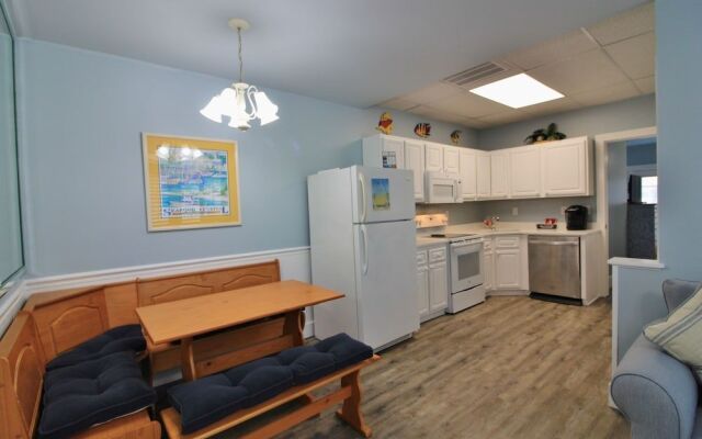 Capri 123 2 Bedrooms 1 Bathroom Condo