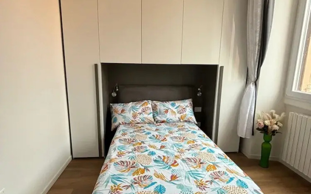 Pleasant Apartment Near Center