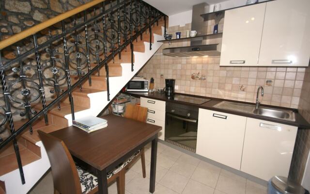 Cozy Apartment in Novi Vinodolski With a Swimming Pool