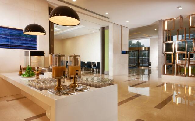 Holiday Inn Express Luoyang City Center by IHG