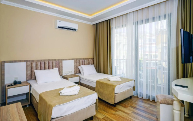 Miss Cleopatra Hotel