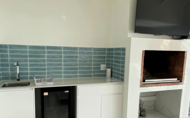 Penthouse - Soli Deo Gloria - Pearl Studio Apartments