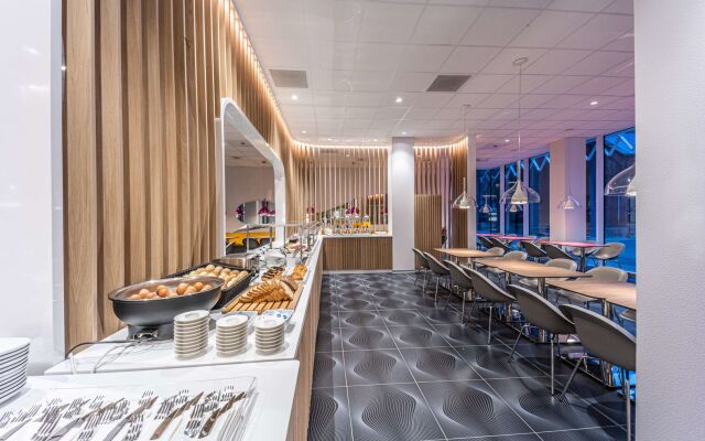 Prize by Radisson, Antwerp City