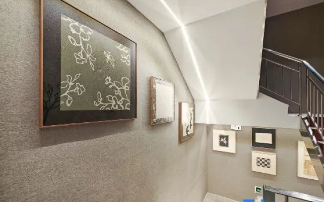 Mijia Youth Hotel (798 Art Park Gaojiayuan Subway Station Branch)