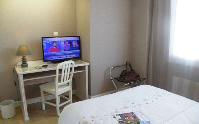 Brit Hotel Roanne - Le Grand Hotel