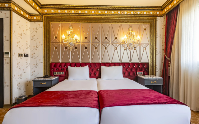 Laleli Blue Marmaray Hotel