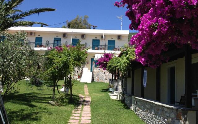 Angeliki Beach Hotel