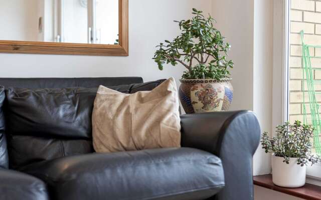 Wonderful 1BR Flat With Balcony - Hackney Downs