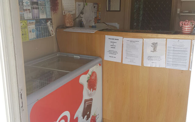 Lakes Caravilla Caravan Park