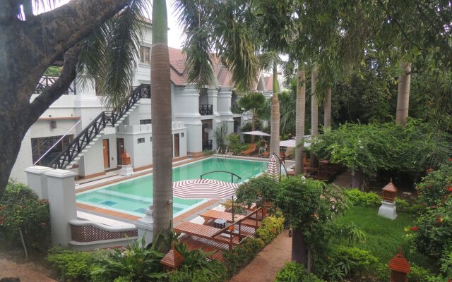Esperado Getaway Hotel