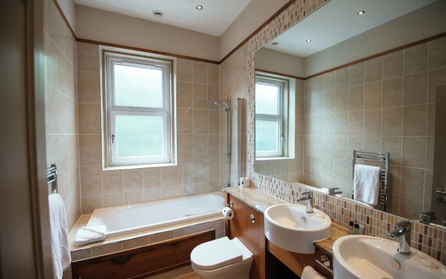 The Lynnhurst Hotel