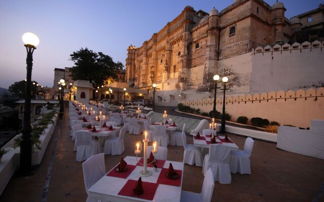 Taj Fateh Prakash Palace