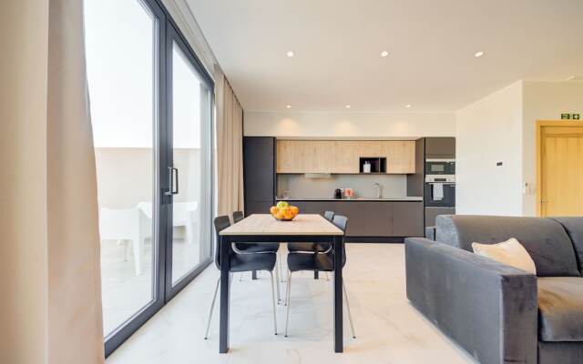Mayfair by Premier Suites MT