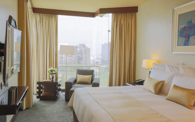 Delfines Hotel & Convention Center