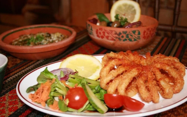 White Rose Hotel and Restaurant