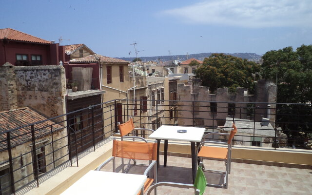 Morfea's Nest Rooms & Studios