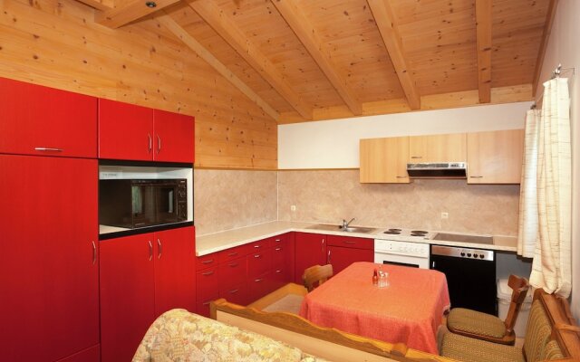 Cozy Apartment in Bramberg am Wildkogel With Balcony