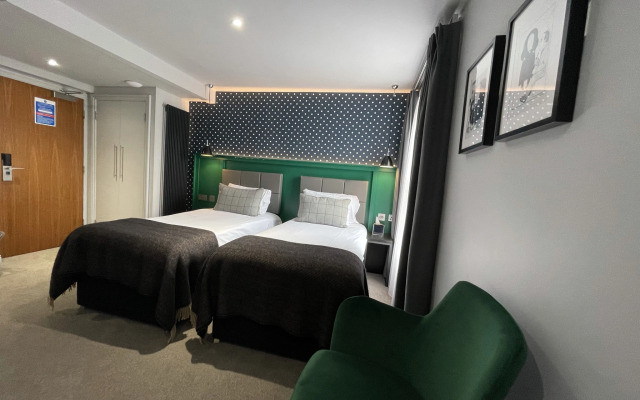 The Churchill Hotel