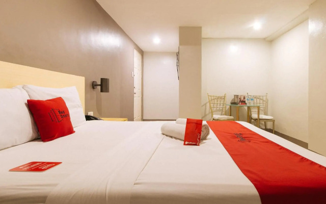 RedDoorz @ Samat Mandaluyong