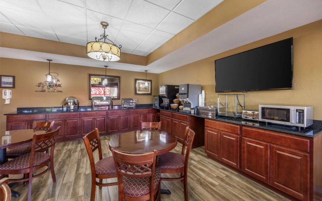 Best Western North Edge Inn