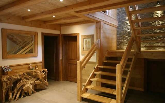 Chalet Carnauba - Alpine Descents