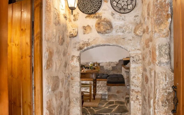Dandy Villas Tower-Built in 17th century