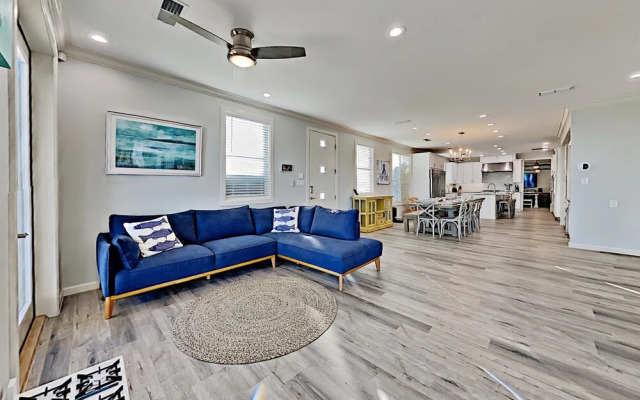 1231Swat 7 Bedroom Home