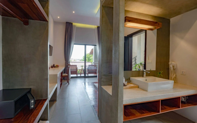 Le Chanthou Boutique