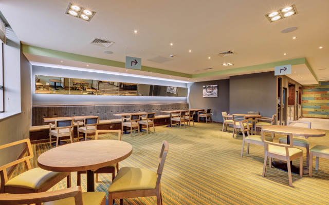 Premier Inn Horsham Town Centre