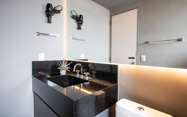 Apartamento em Pinheiros com Piscina