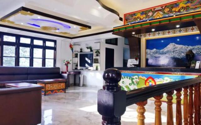 Alpine Hills Hotel