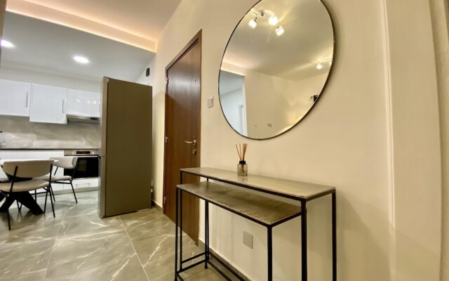 White Arches Sea View Apt No 2