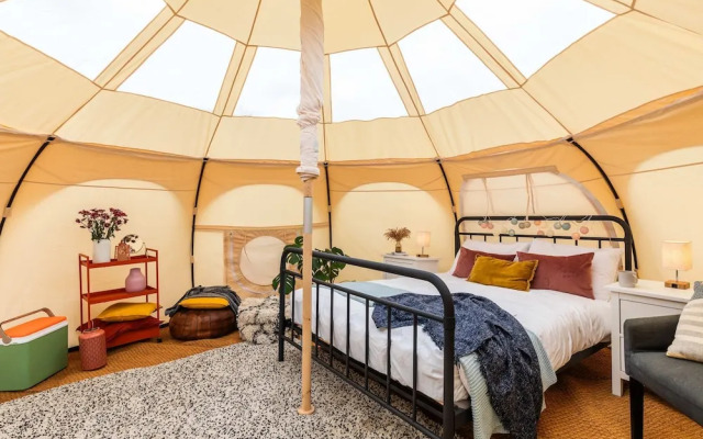 Luxury Glamping - Charlcombe Valley Orchards Bath