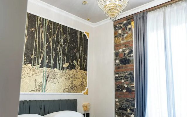 Queen Catlleya Suite