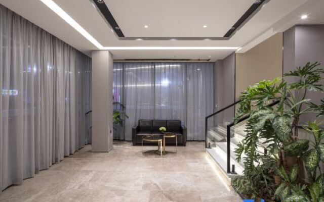 Home Inn Business Travel Hotel (Suzhou Fenhu Luxin Avenue Store)