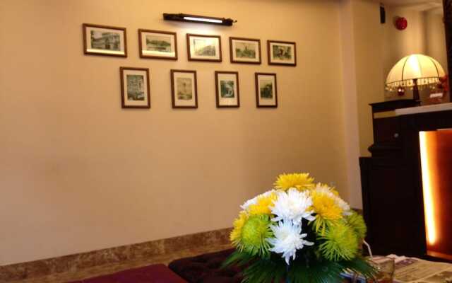 Mayflower Saigon Hotel