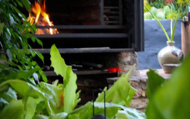 ALLURING SELF CATERING 2 BEDROOM VILLA at BOKMAKIERIE VILLAS