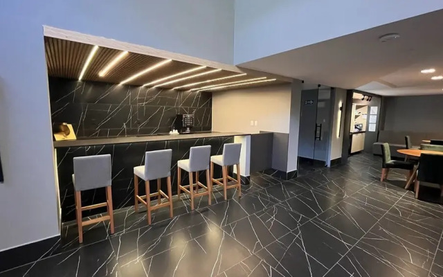 Flat Premium Legacy Suites - Cabo Branco