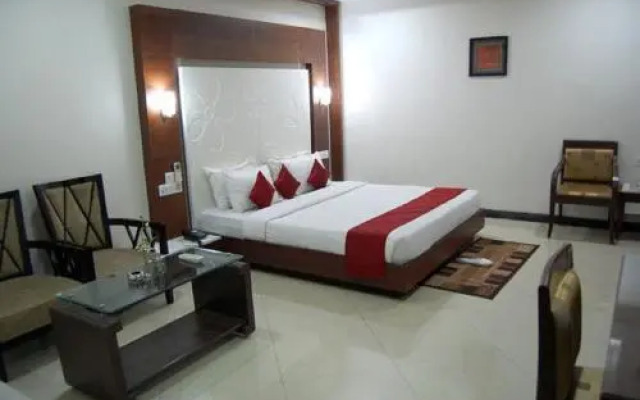 Hotel Amit International
