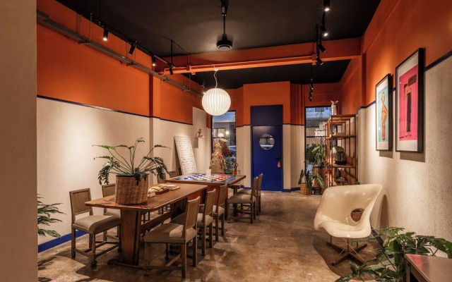 Blu Dock Restel Bangkok