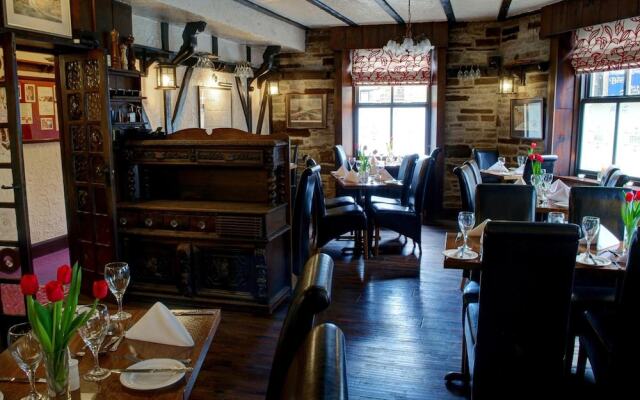 The Old White Lion Hotel