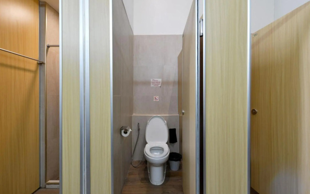 StayAt Bedever Bangkok Hotel