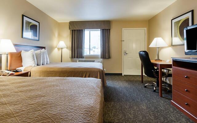 Motel 6 Junction, Texas - Llano River