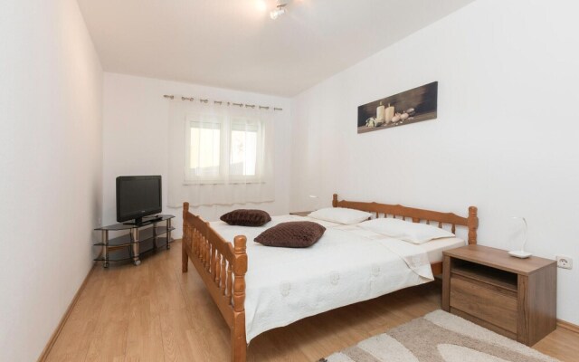 Stunning Apartment in Pula With Wifi and 2 Bedrooms