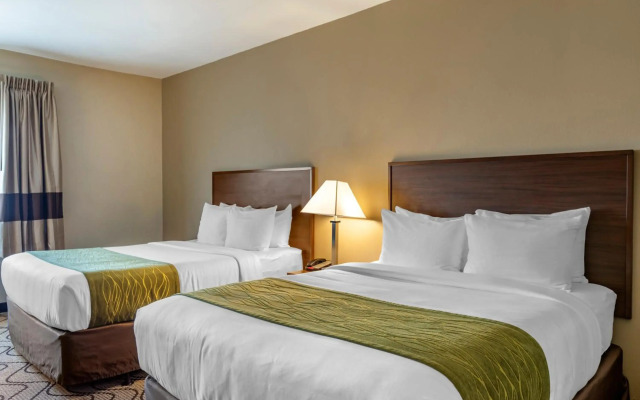 Comfort Inn & Suites Orange County John Wayne Airport