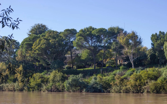 Riverside Lodge & Conference Center