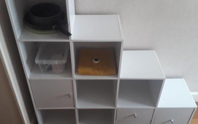 Petite chambre meublée au cœur de ville - chez l'habitant